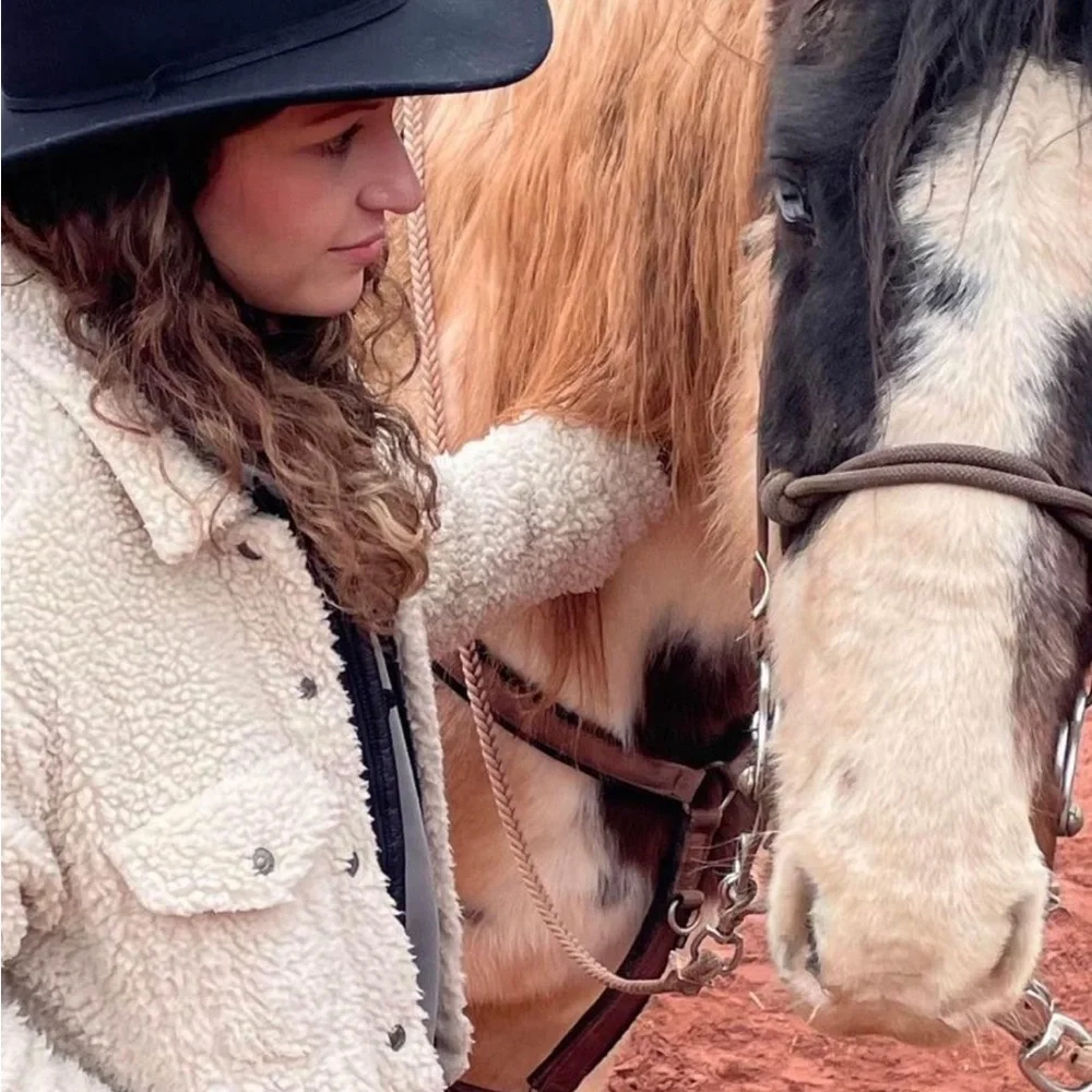 Levi’s Sherpa teddy cream bomber jacket - Picture 3 of 5